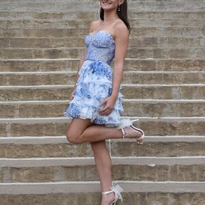 Elegant Blue and White Strapless Dress
